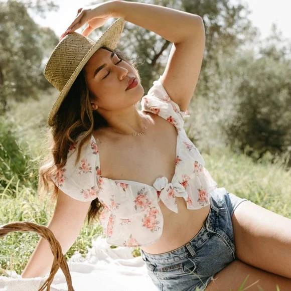 Floral crop top - Picture 2 of 5